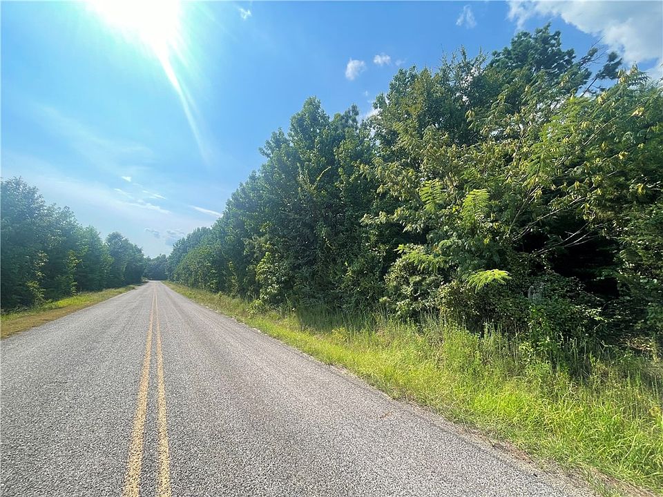 2nd image of 2811 County Road 3350