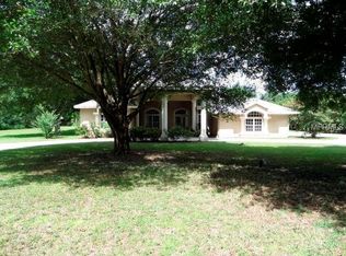 677 Riviere Rd, Palm Harbor, FL 34683