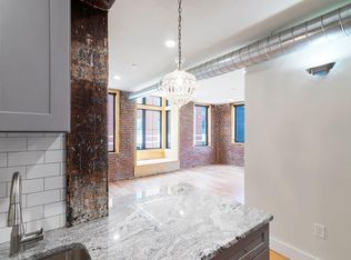 139 Border St #2A, Boston, MA 02128