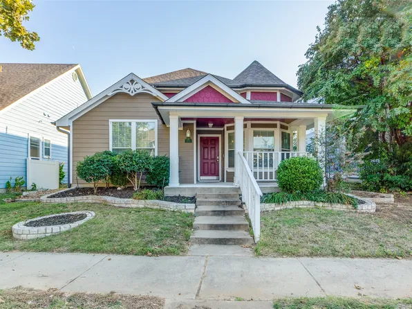 1370 Portsmouth Dr, Aubrey, TX 76227