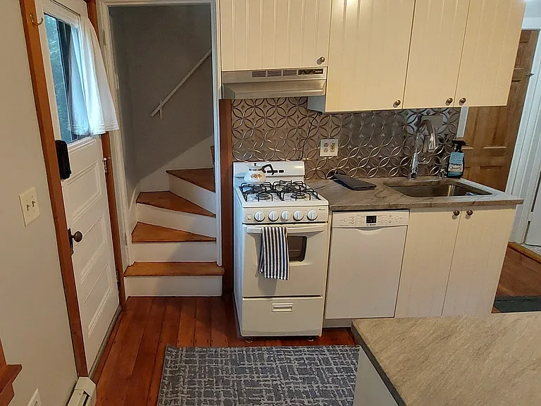 gas range and dishwasher