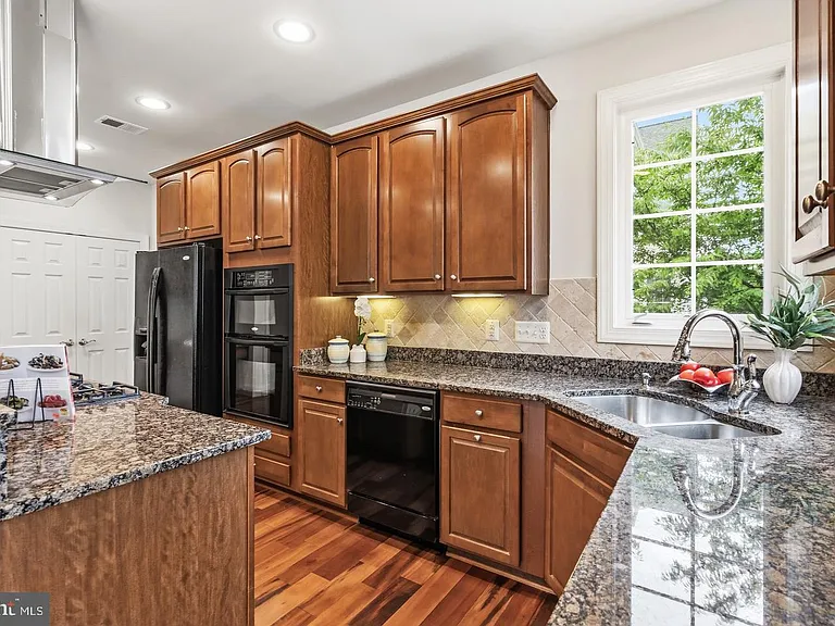 42511 Meridian Hill Dr — Photo 8