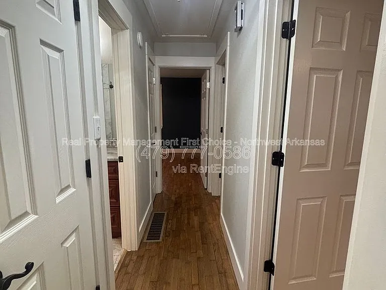 717 NW 6th St — Photo 6