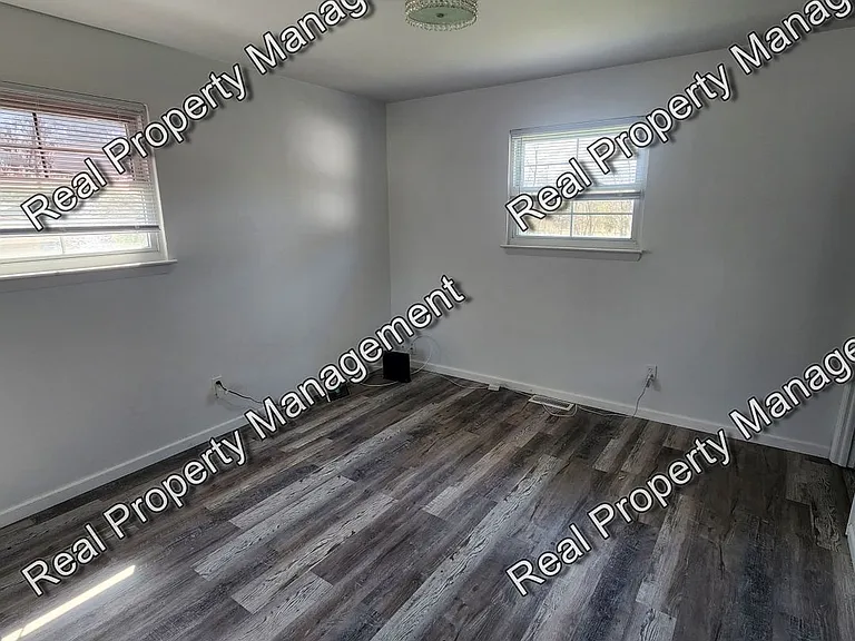 7942 Taney Pl — Photo 5