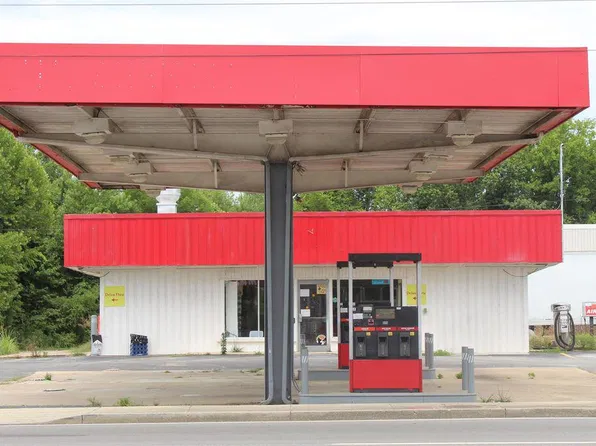 218 Cannon Blvd, Shelbyville, TN 37160