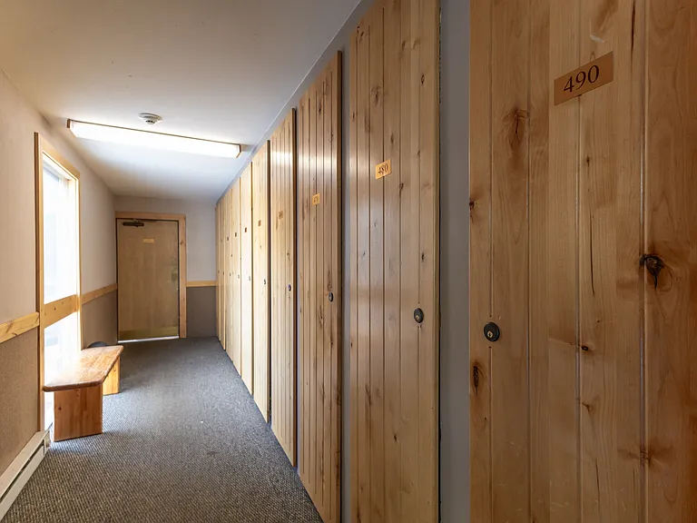 Ski locker
