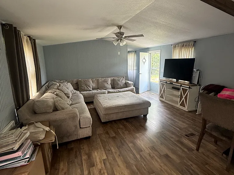 25694 Poirrier Ln — Photo 6