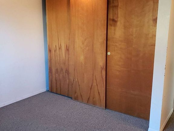 5th image of 827 N Grand Ave APT 24
