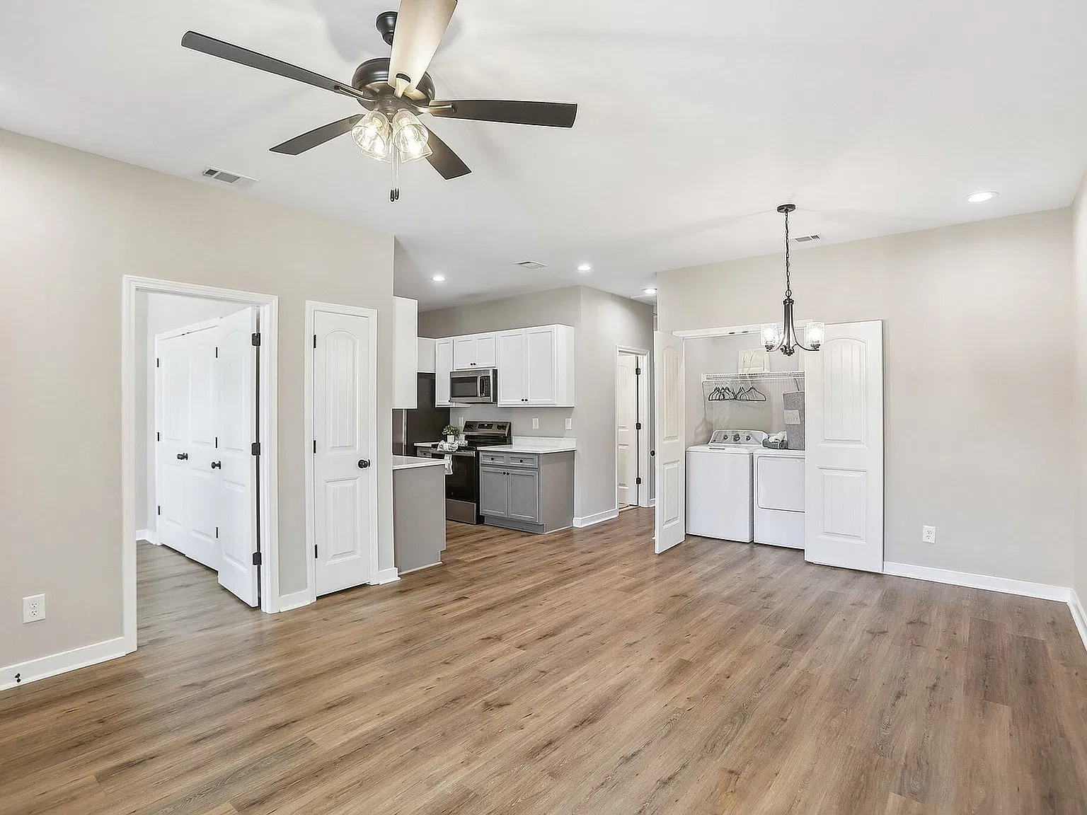 Woodford Ridge Townhomes — Photo 3