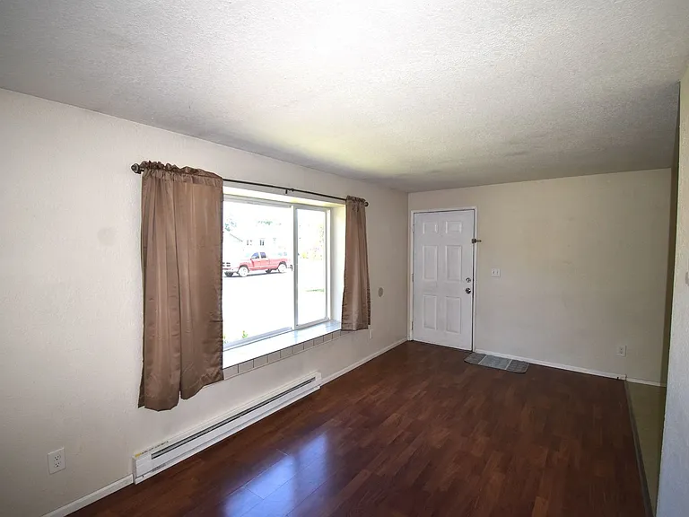 750 Walker Rd — Photo 11
