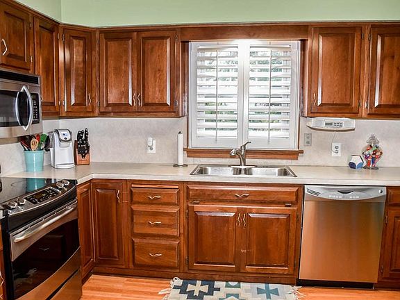 5th image of 265 Orchard Hill Dr SW