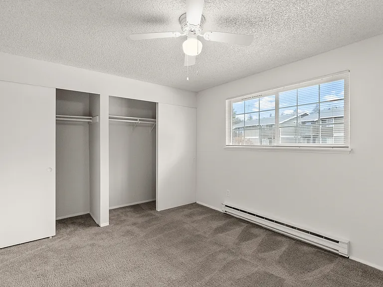 1 Bed 1 Bath - 552 Sq Ft 1 Bed 1 Bath - 552 Sq Ft