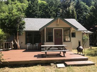 11085 E Mapleton Rd, Mapleton, OR 97453