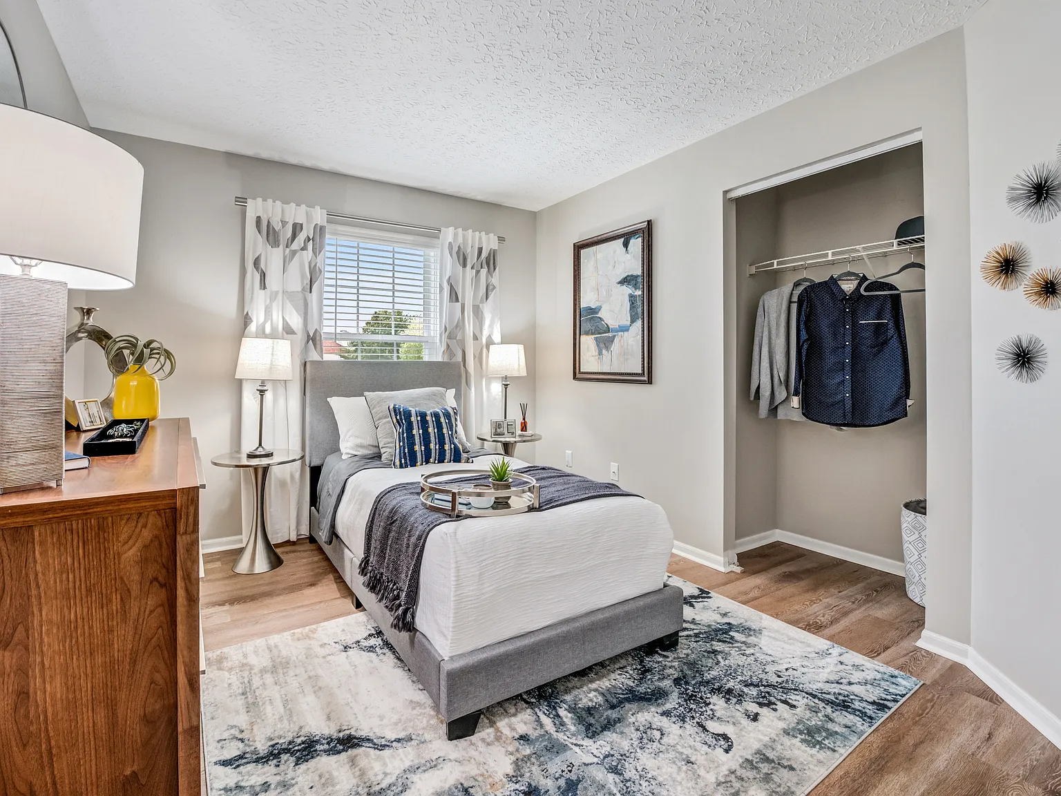 Collier Park Apartments — Photo 4