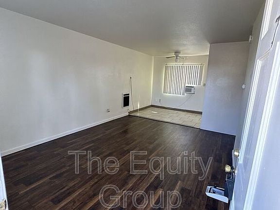 3rd image of 331 E Elm St APT 7