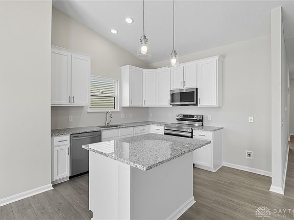 3rd image of 1279 Blue Spruce Ln