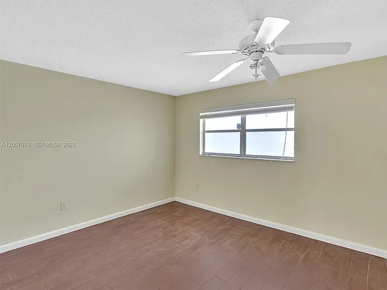 3600 NE 170th St #211 — Photo 13