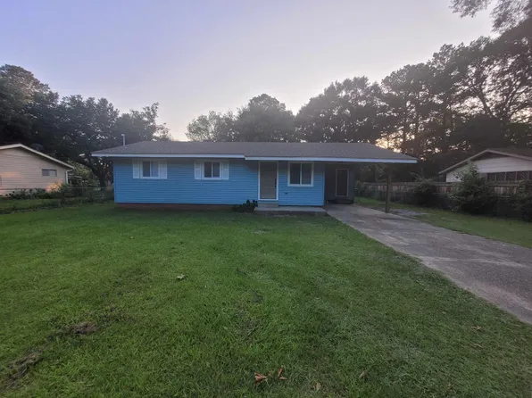 109 Elizabeth Ave, Petal, MS 39465