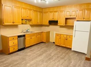 11 Centre St APT 16, Salem, CT 06420