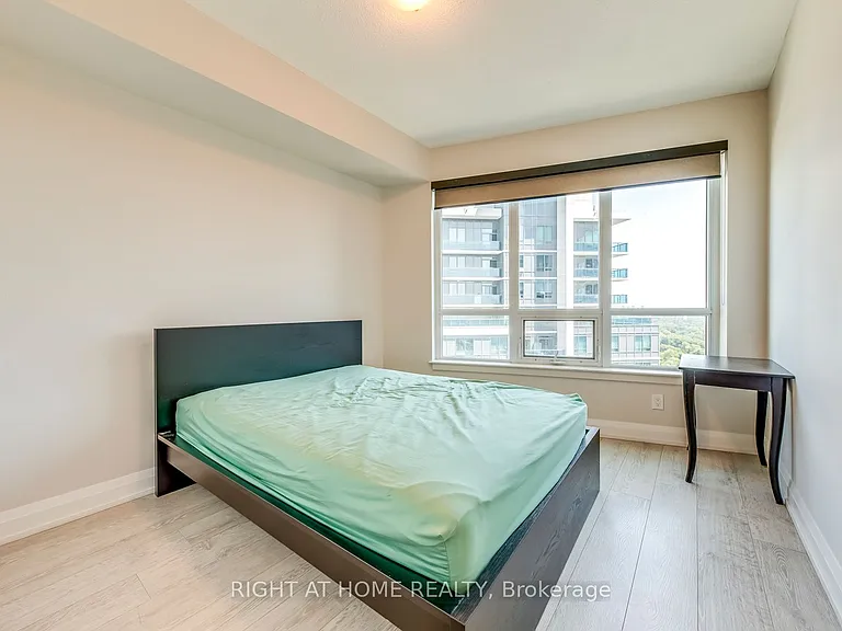 7171 Yonge St #2415 — Photo 8