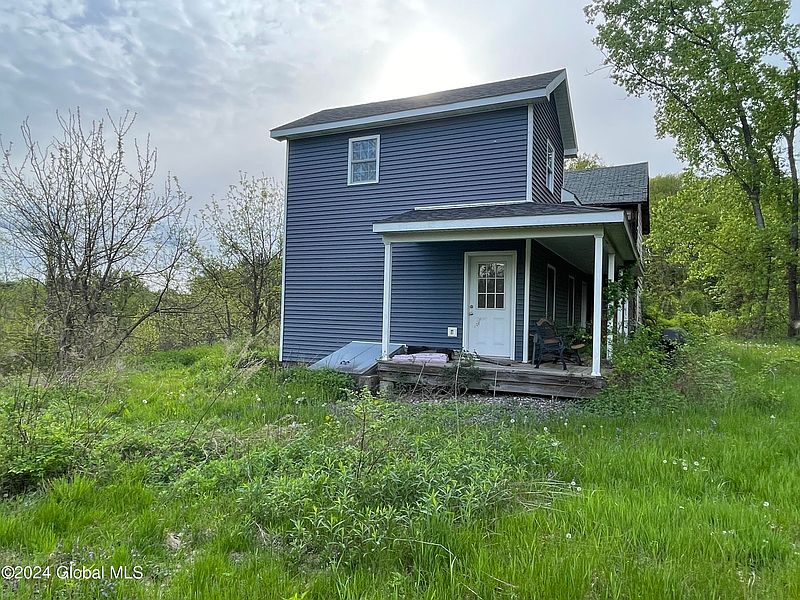 4th image of 35 McGinty Drive