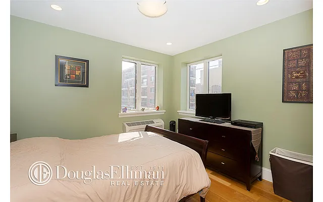 Sold by Douglas Elliman | media 7