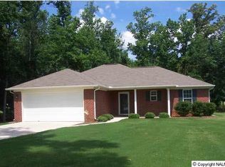 593 Shady Ln, Hazel Green, AL 35750