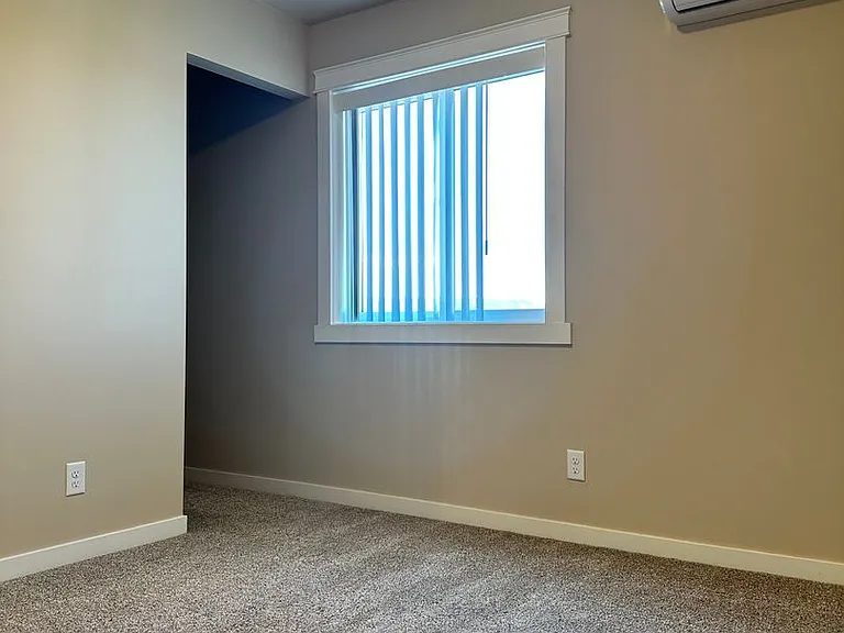 2225 N Airport Rd — Photo 9