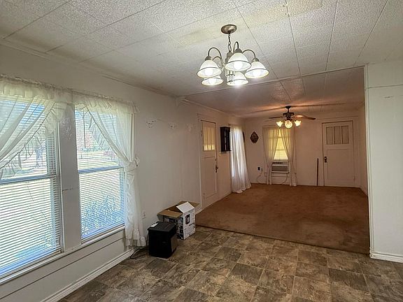 4th image of 1156 Crabapple Rd