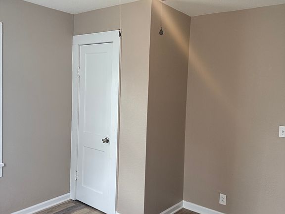 5th image of 1503 Glyn Cir