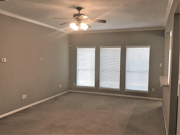 4th image of 10014 Silverwood Way