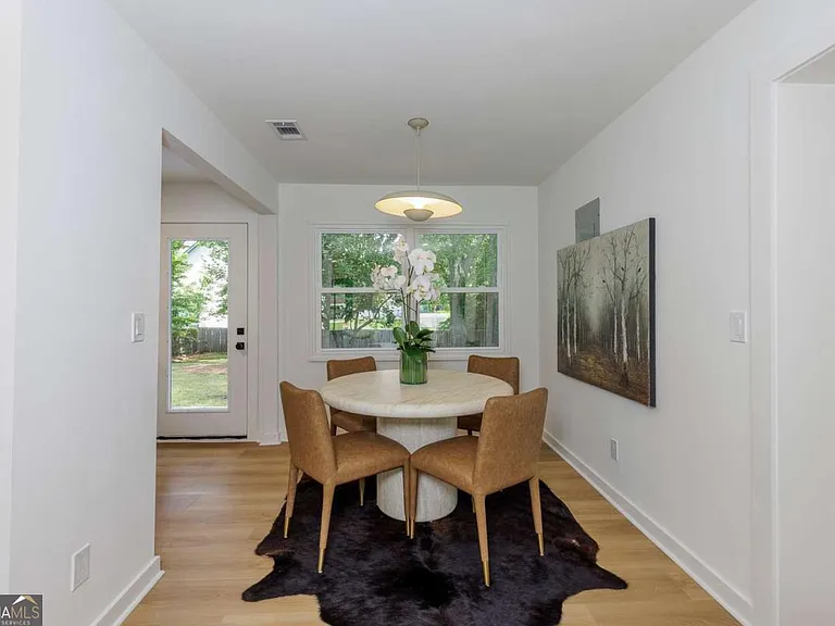 3026 Brook Dr — Photo 9
