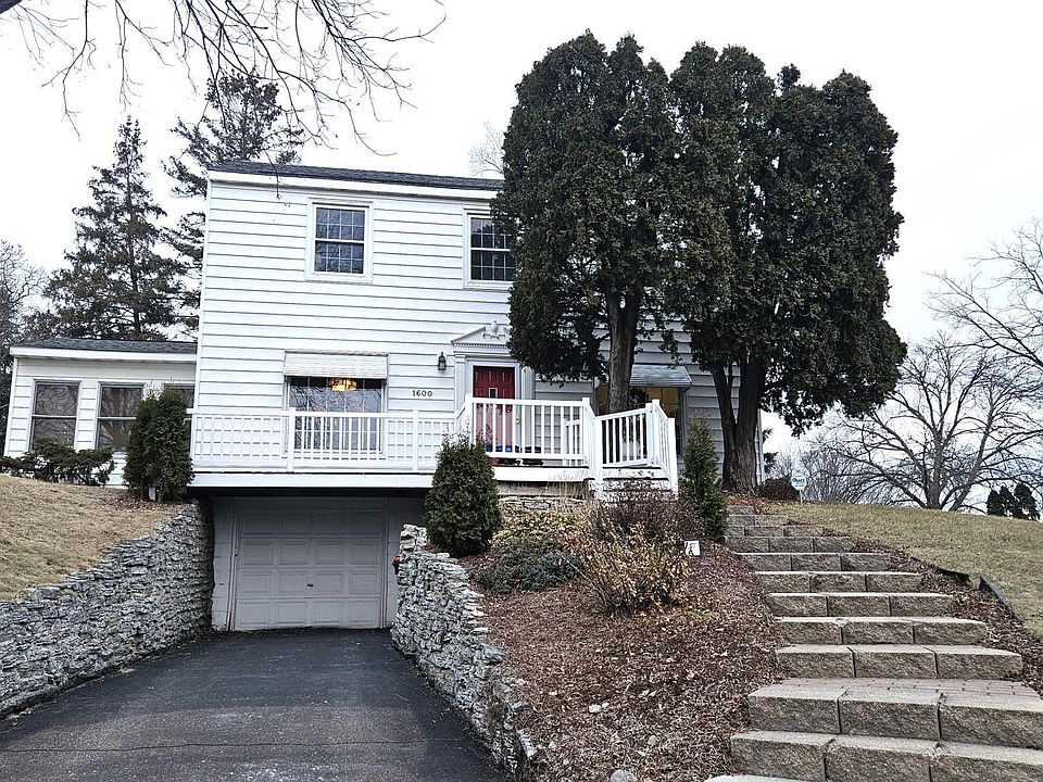1st image of 1600 Bryant Ave