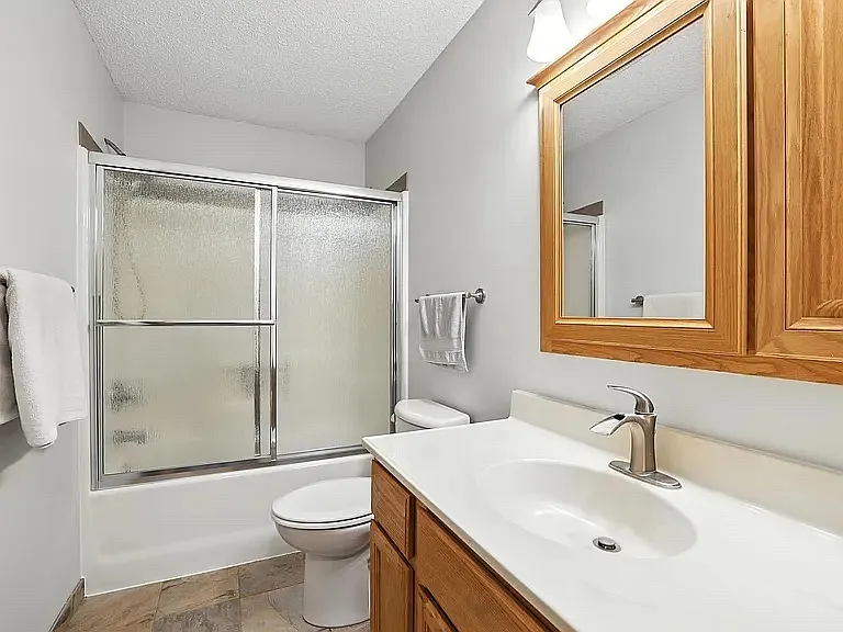 E Beaver St — Photo 11
