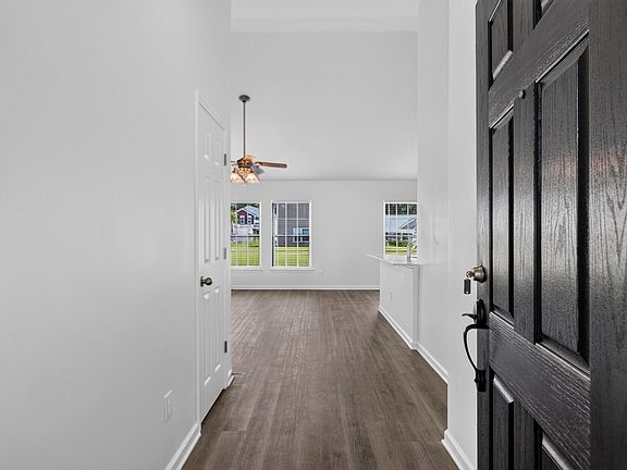 5th image of 425 Watershed Dr