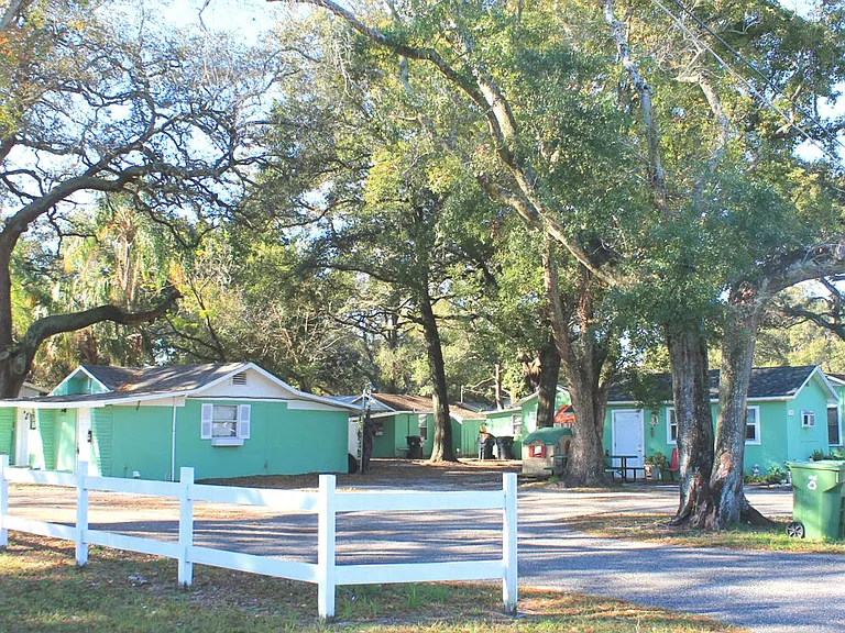 8724 N Tampa St — Photo 13