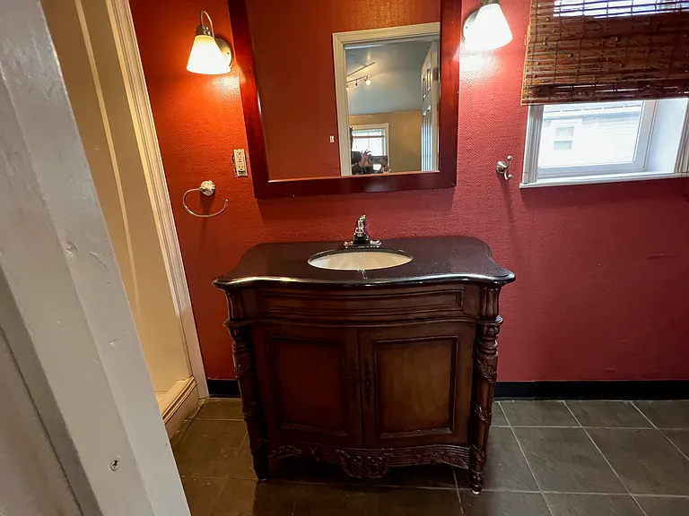 220 Clover Pl #2 — Photo 6