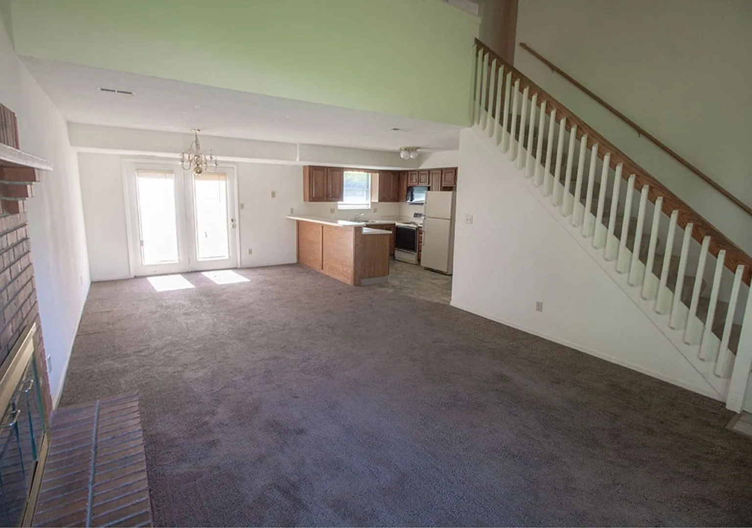 Three bedroom, two and a half bath — Photo 3