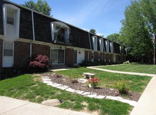1914 W Delmar Ave APT L, Godfrey, IL 62035