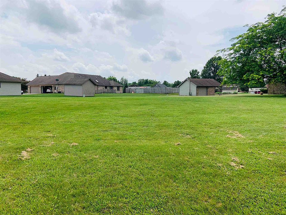 1st image of 2123 Lynn Dr
