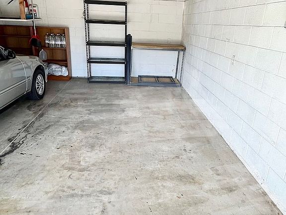 5th image of 1043 Poli St Unit B