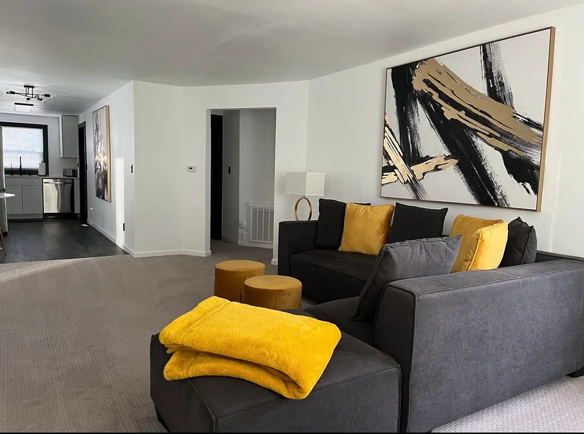 1 bed, 700 sqft, $2,000 — Photo 3