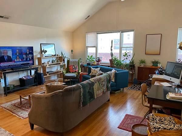 1st image of 2220 W Grand Ave #2