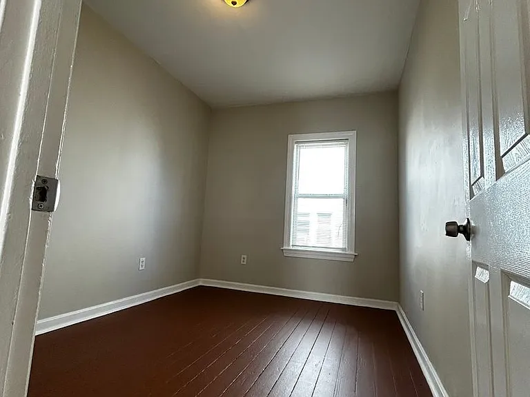 55 Tecumseh St — Photo 10