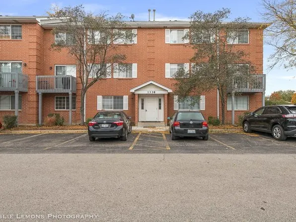 1338 S Lorraine Rd APT A, Wheaton, IL 60189