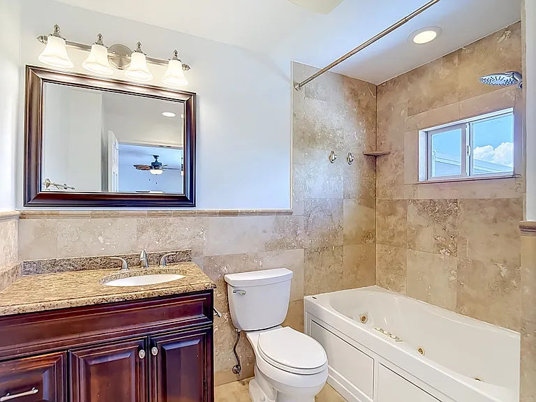 8733 Bay Pointe Dr — Photo 35