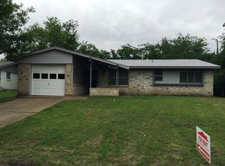 2825 Keyhole Cir, Irving, TX 75062