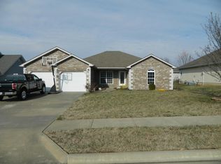 4093 W Linwood St, Springfield, MO 65807