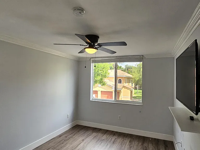 400 Scotia Dr #203 — Photo 70
