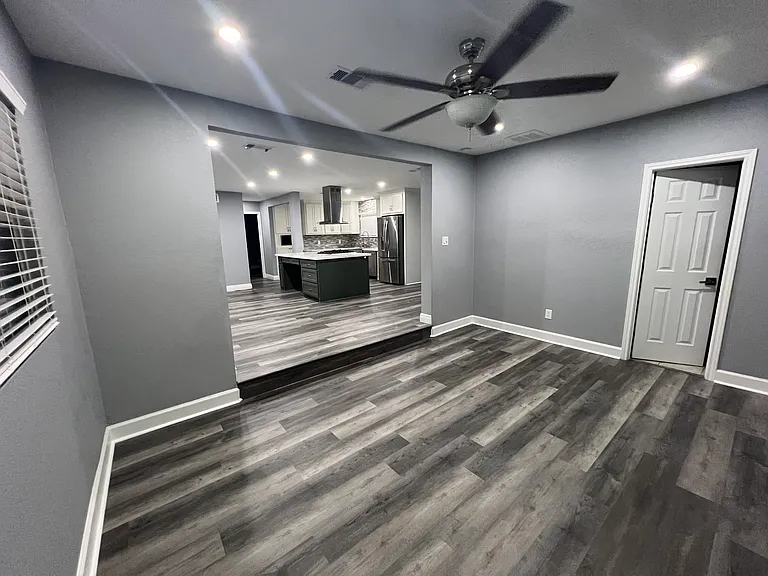 317 Parkwood Dr — Photo 13